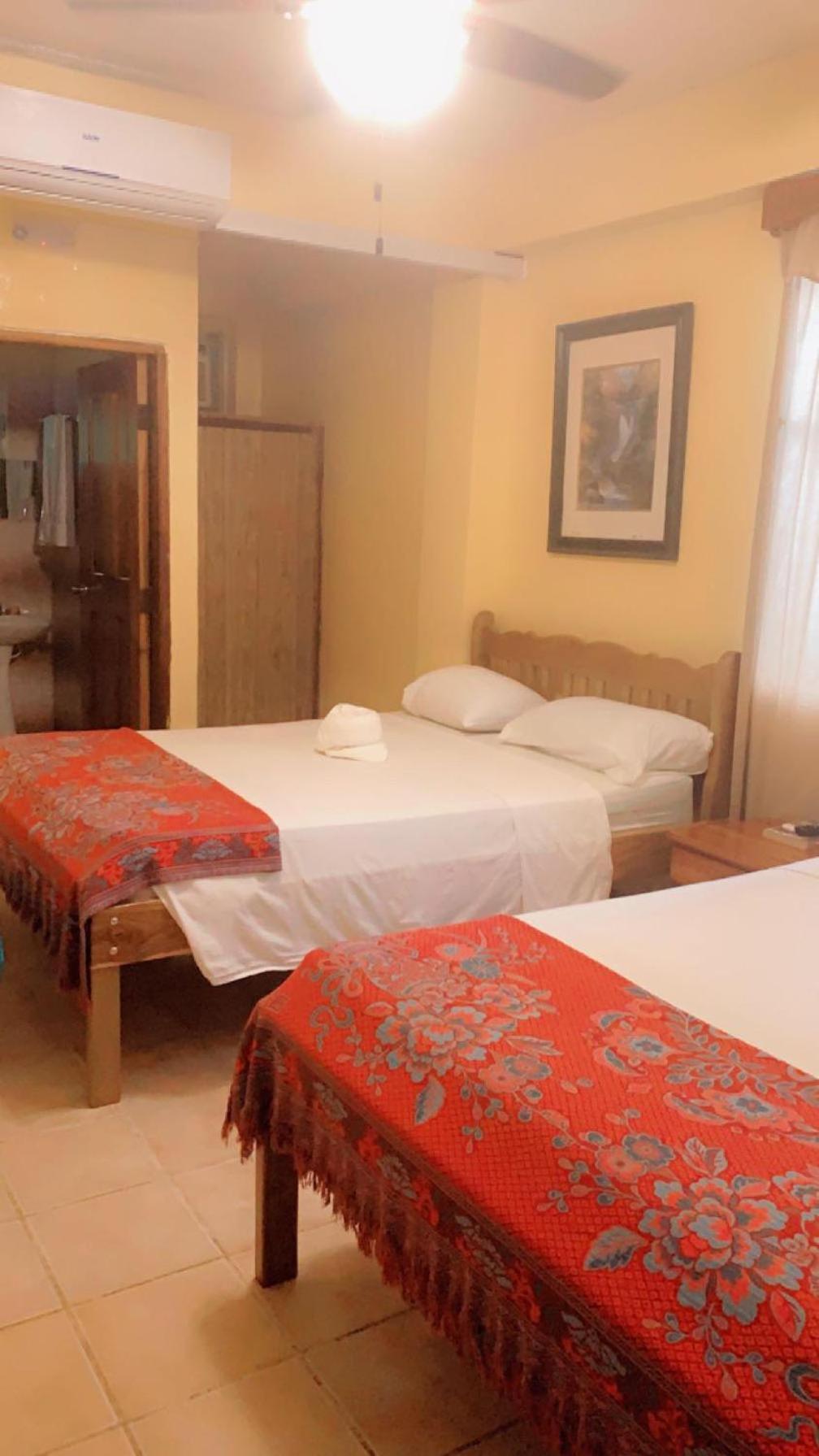 Chaleanor Hotel Dangriga Εξωτερικό φωτογραφία