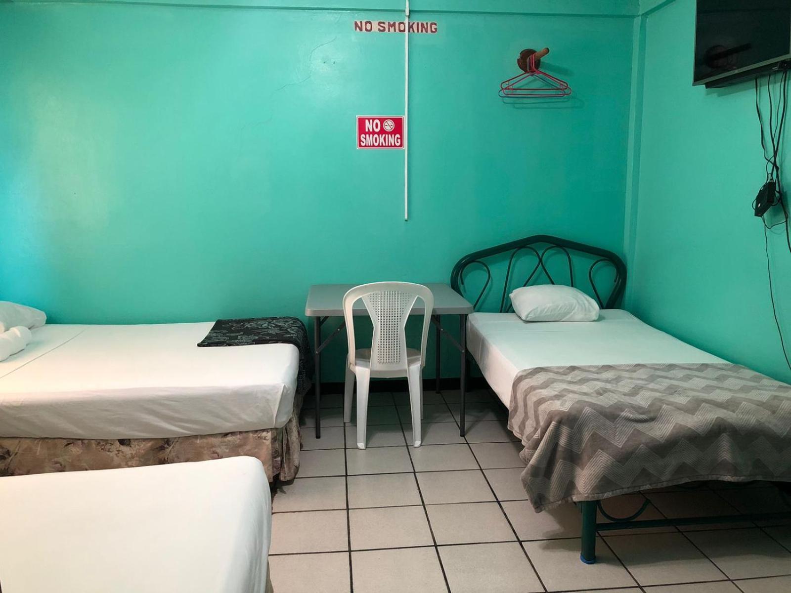 Chaleanor Hotel Dangriga Εξωτερικό φωτογραφία