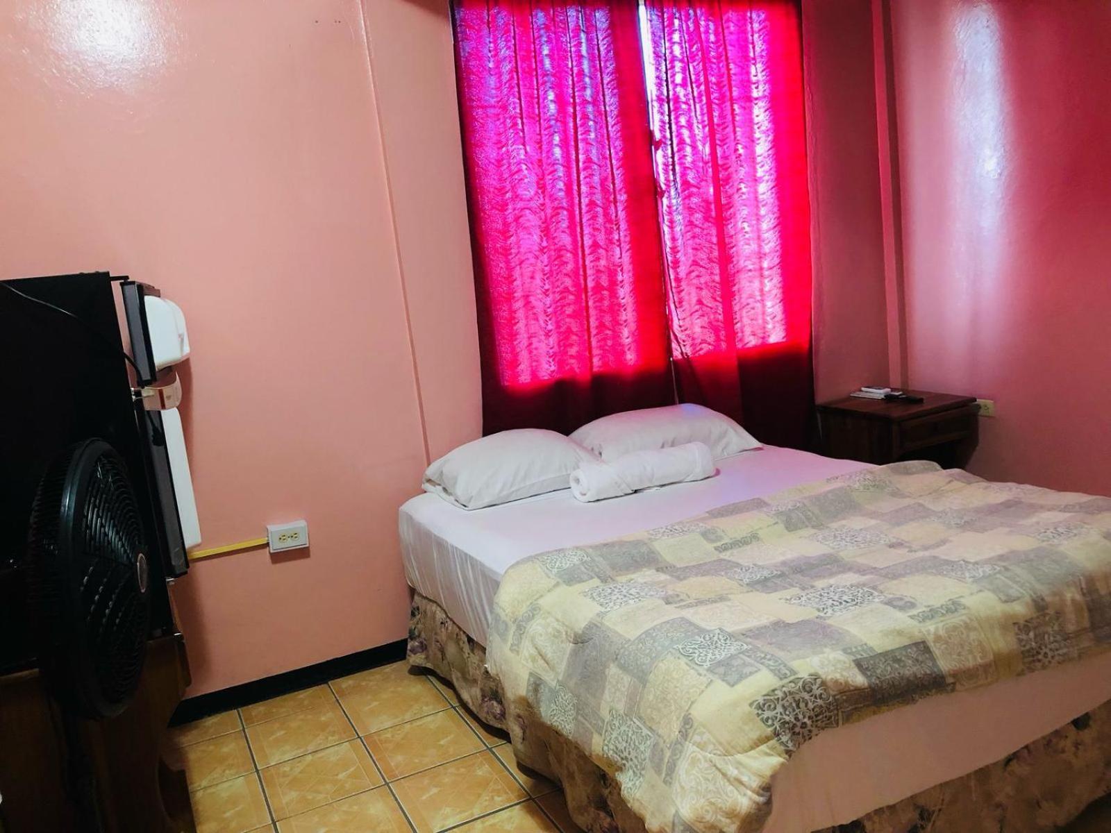 Chaleanor Hotel Dangriga Εξωτερικό φωτογραφία