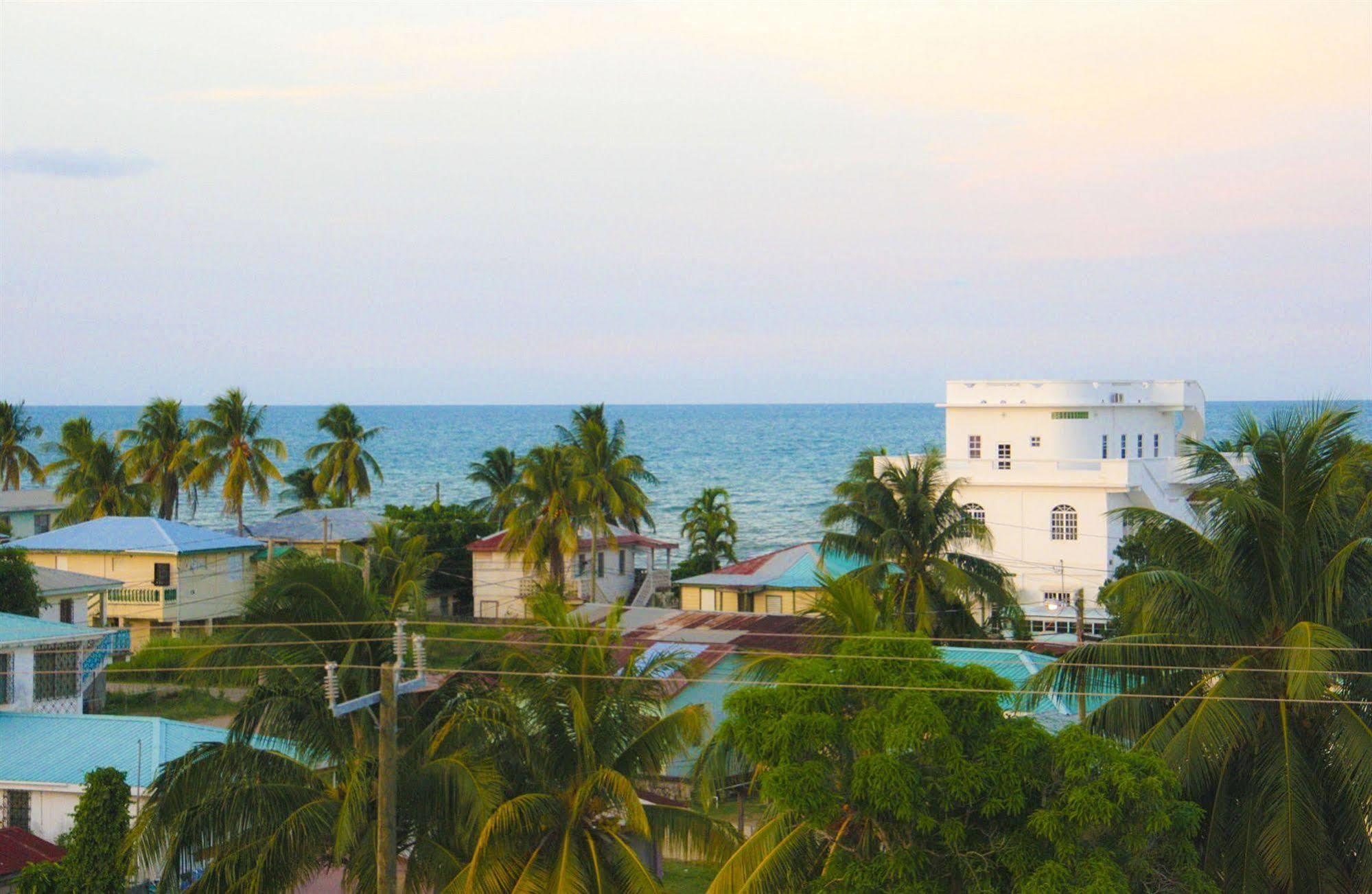 Chaleanor Hotel Dangriga Εξωτερικό φωτογραφία